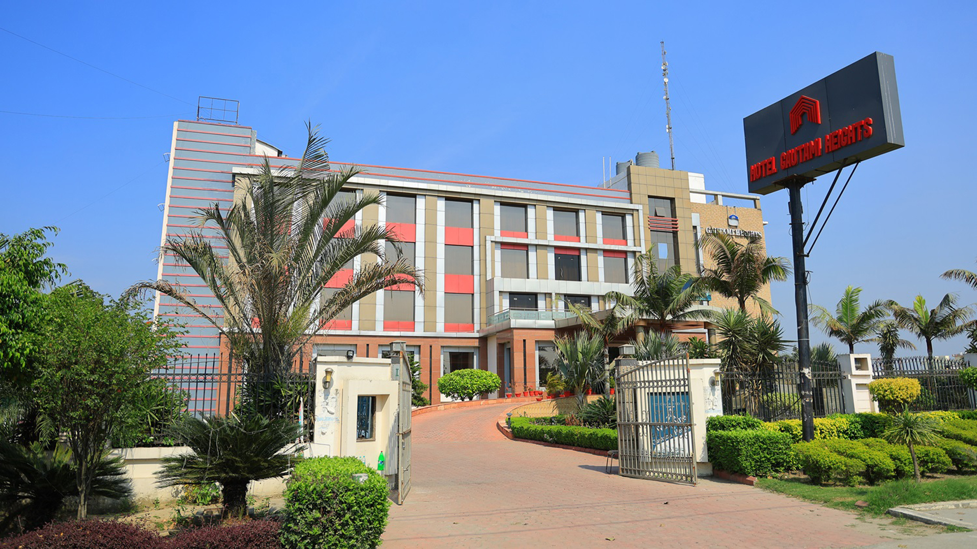 Gautami Heights, located in Kharagpura Devipura, Kashipur, offers top facilities including a swimming pool, gym, and restaurant.